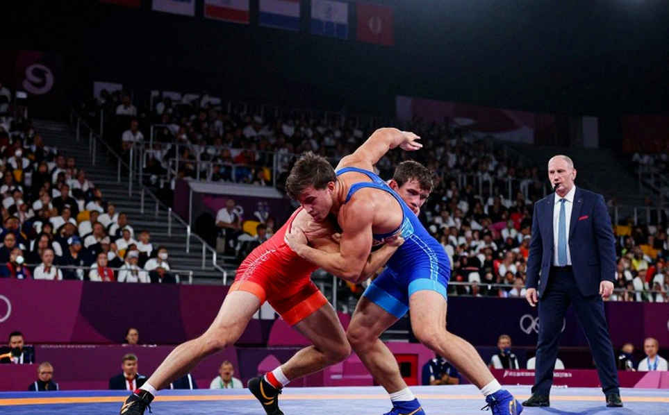One Hundred Grams on the Scale: Paris, the Missing Medal, and Indian Wrestling's Real Ledger One Hundred Grams on the Scale: Paris, the Missing Medal, and Indian Wrestling's Real Ledger