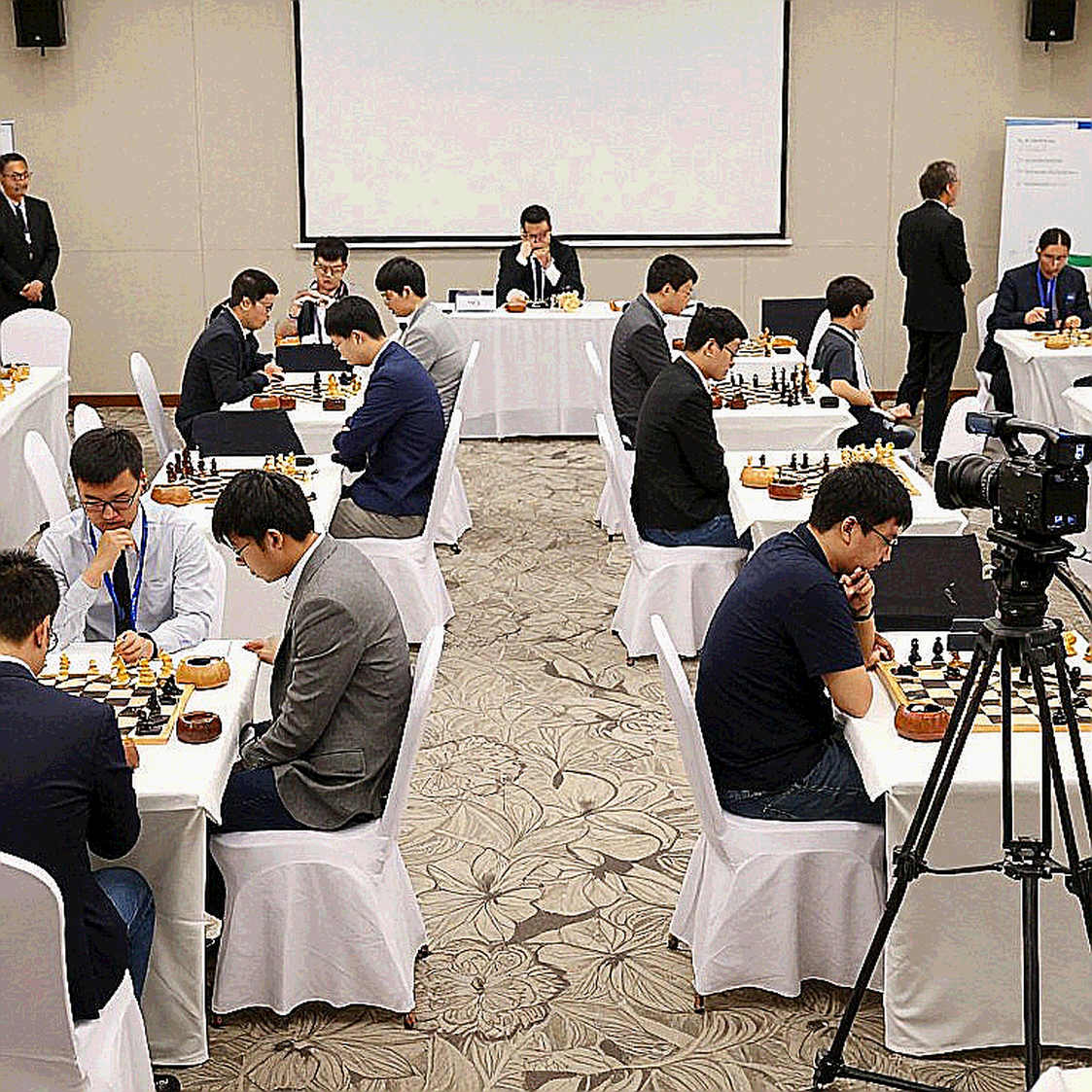 Sixty Minutes of Scandinavian: The Weight of Carlsen's Name and an Opening's Honest Bargain